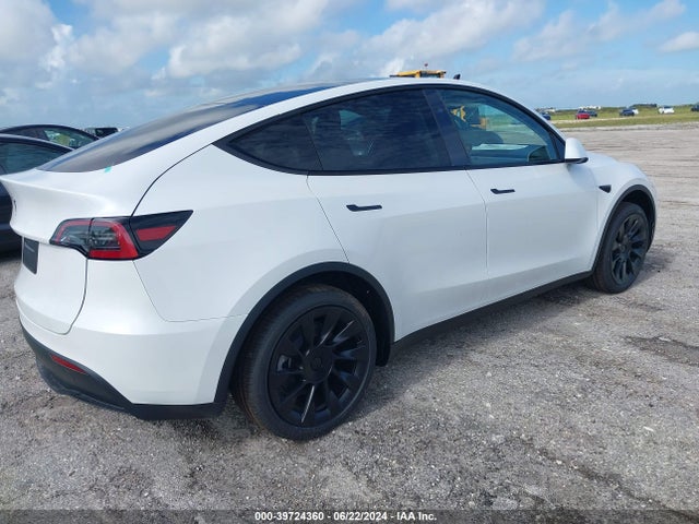 Tesla Model Y Long Range/rwd 2024 7SAYGDED7RF096633 Image 4