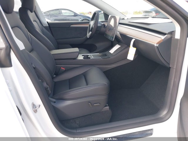 Tesla Model Y Long Range/rwd 2024 7SAYGDED7RF096633 Image 5