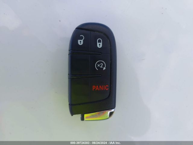 3C4NJCBB4JT460947 Jeep Compass Sun And Wheel Fwd