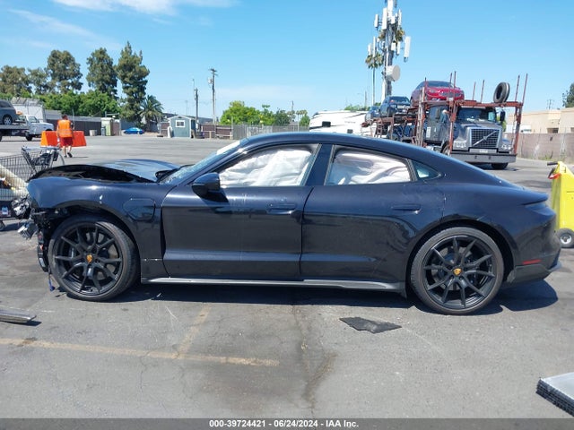 Porsche TAYCAN GTS 2023 WP0AD2Y13PSA47445 Image 14