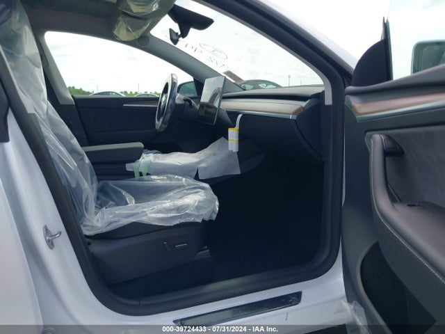 2024 TESLA MODEL Y 7SAYGDED9RF093295 Photo 4