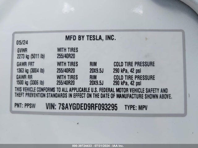 2024 TESLA MODEL Y 7SAYGDED9RF093295 Photo 8
