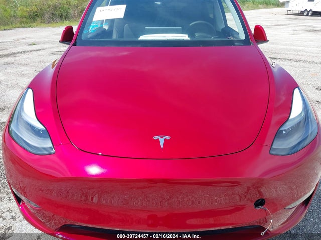 2024 TESLA MODEL Y 7SAYGDEE4RA276917 Photo 9