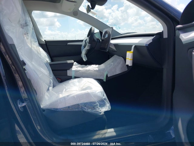 2024 TESLA MODEL Y 7SAYGDEE5RA281690 Photo 4