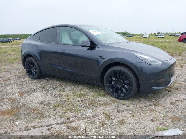 2024 TESLA MODEL Y 7SAYGDEE5RA289207 Photo 0