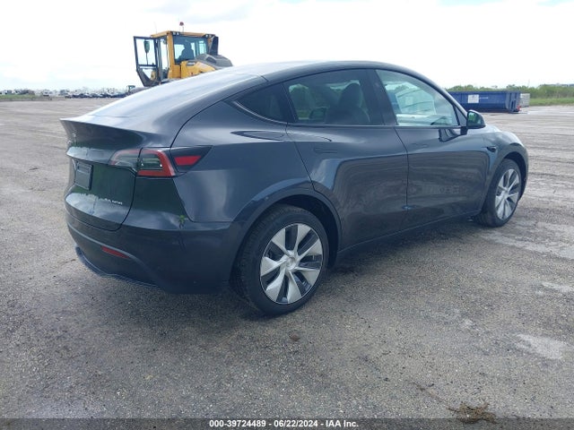 2024 TESLA MODEL Y 7SAYGDEE7RF027398 Photo 3