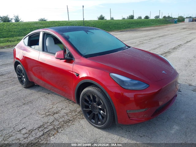 2024 TESLA MODEL Y 7SAYGDEE9RA259644 Photo 0