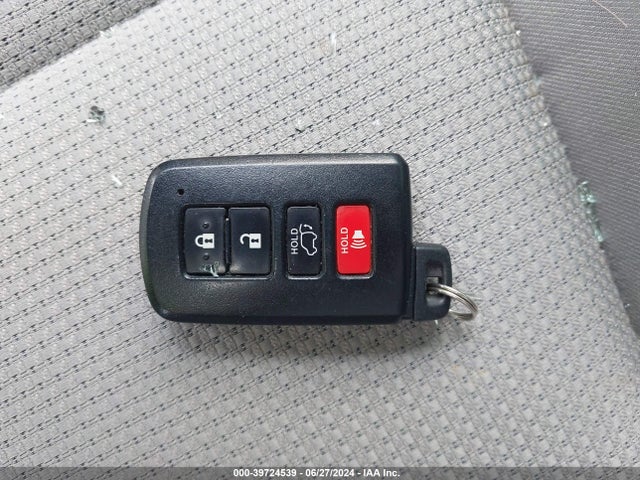 Toyota Rav4 Xle 2017 JTMWFREV4HJ147848 Image 11