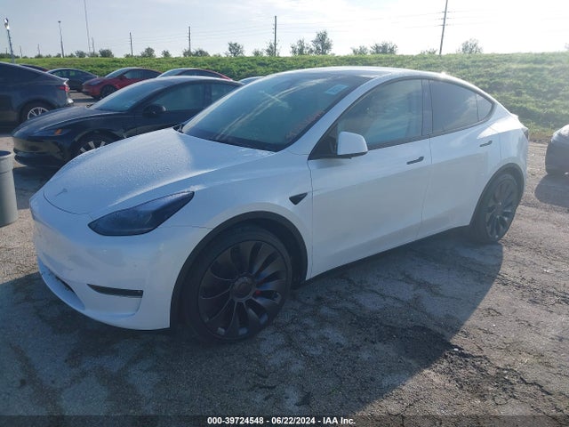 2024 TESLA MODEL Y 7SAYGDEF2RA289139 Photo 1