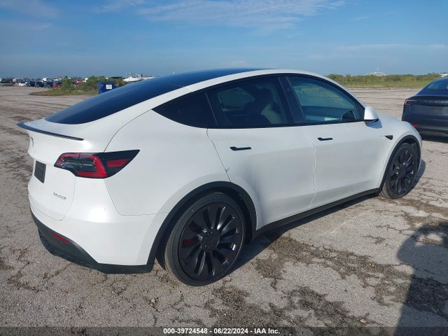 2024 TESLA MODEL Y 7SAYGDEF2RA289139 Photo 3