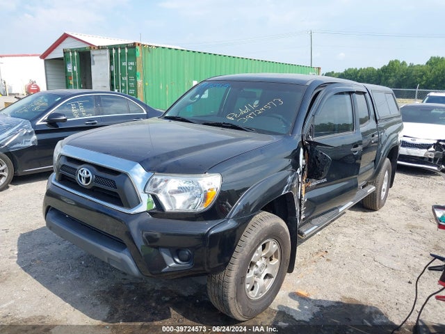 Toyota Tacoma Prerunner 2015 5TFJX4GN5FX049039 Image 2