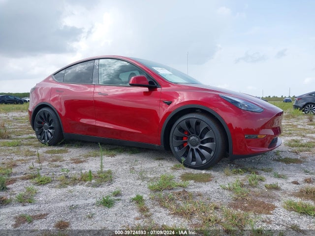 2024 TESLA MODEL Y 7SAYGDEF2RA283275 Photo 0