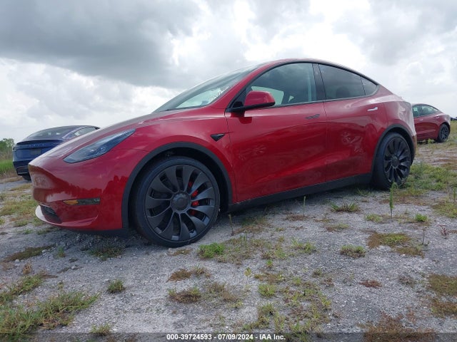 2024 TESLA MODEL Y 7SAYGDEF2RA283275 Photo 1