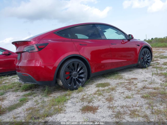 2024 TESLA MODEL Y 7SAYGDEF2RA283275 Photo 3