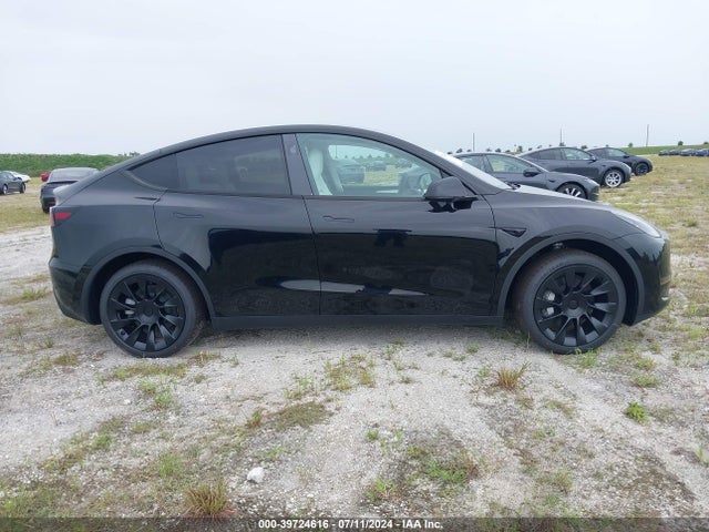 Tesla Model Y Long Range/rwd 2024 7SAYGDED5RF092855 Image 14
