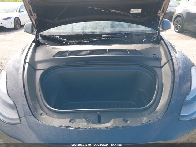 2024 TESLA MODEL Y 7SAYGDED7RF087401 Photo 9