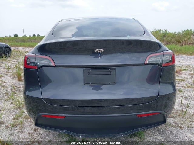 Tesla Model Y Long Range/rwd 2024 7SAYGDED7RF087401 Image 16