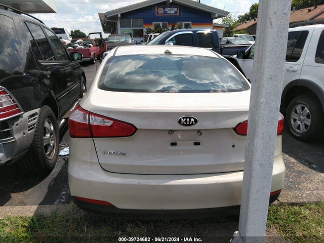 KIA FORTE LX 2015 KNAFK4A6XF5321146 Image 12