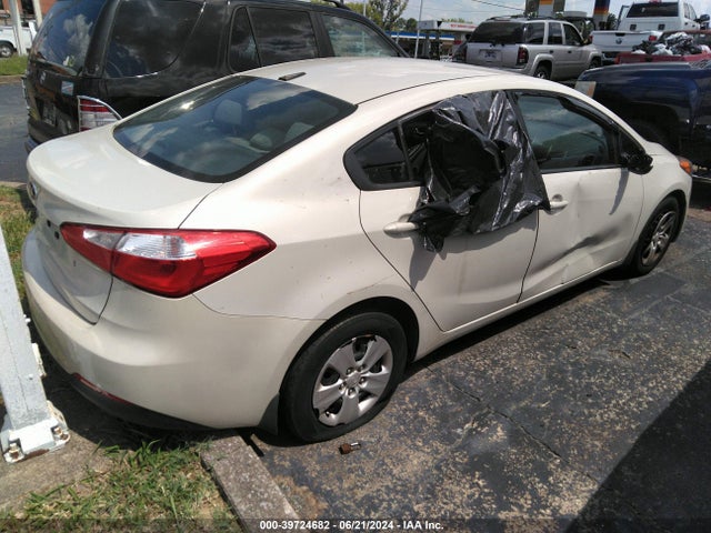 KIA FORTE LX 2015 KNAFK4A6XF5321146 Image 4