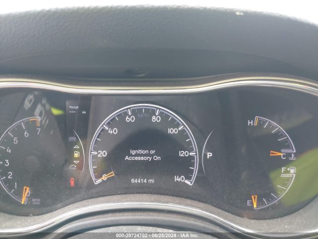 1C4RJEAG8JC480530 Jeep Grand Cherokee Laredo E 4x2