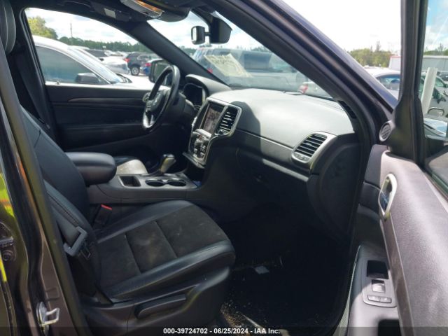 1C4RJEAG8JC480530 Jeep Grand Cherokee Laredo E 4x2