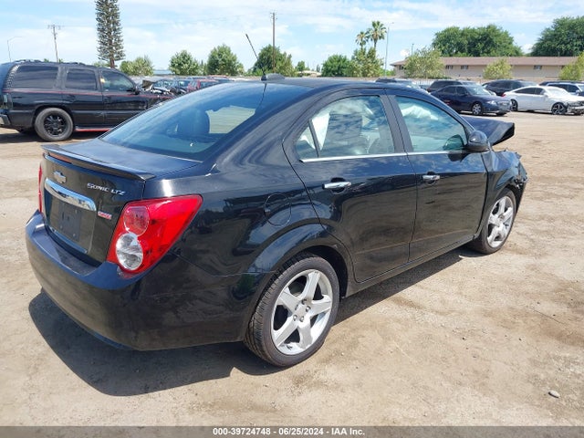 Chevrolet Sonic Ltz Auto 2016 1G1JE5SBXG4153725 Image 4