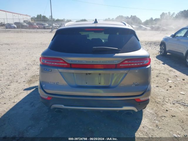 5LMCJ1C96GUJ11237 Lincoln Mkc Premier