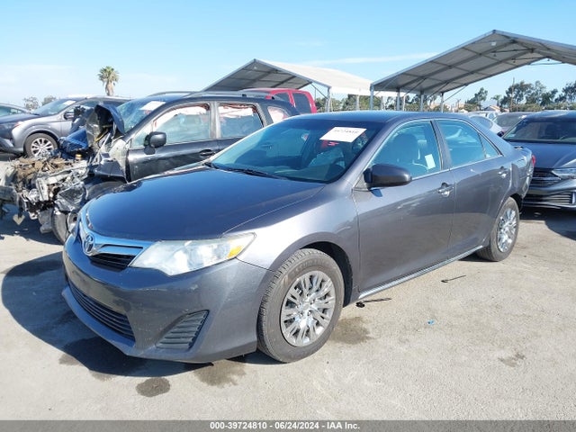 Toyota CAMRY LE 2014 4T1BF1FK6EU412327 Image 2