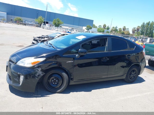 Toyota Prius Two 2015 JTDKN3DU1F2002331 Image 14