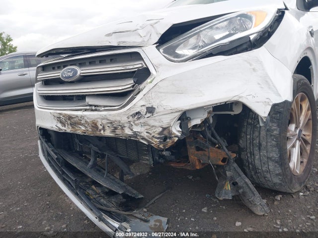 Ford ESCAPE SE 2017 1FMCU9GD8HUD95026 Image 6