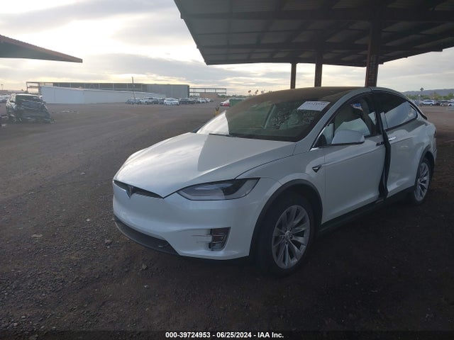5YJXCDE22JF113670 Tesla Model X 100d/75d/p100d