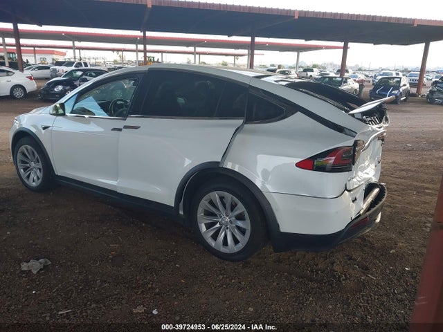 5YJXCDE22JF113670 Tesla Model X 100d/75d/p100d