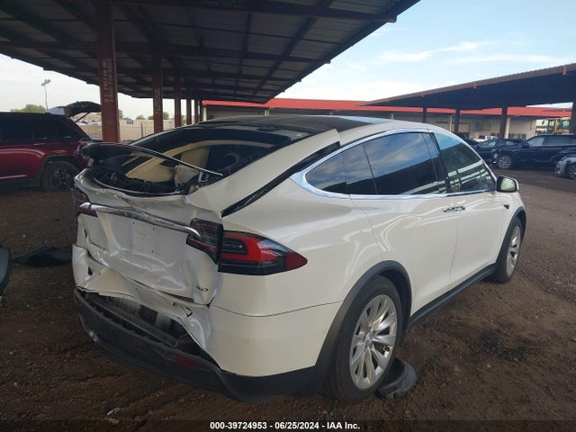 5YJXCDE22JF113670 Tesla Model X 100d/75d/p100d
