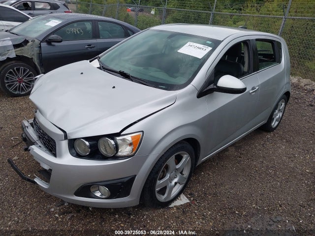 Chevrolet Sonic Ltz Auto 2015 1G1JE6SB4F4121034 Image 2