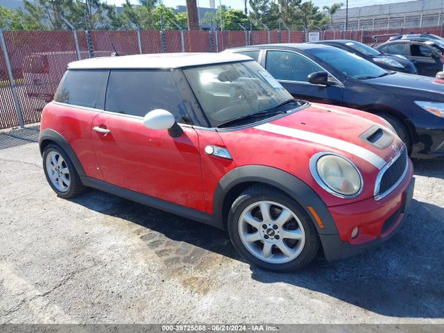 2008 MINI COOPER S WMWMF73528TT93703 Photo 0
