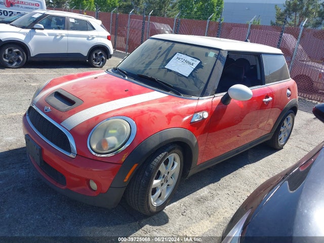 2008 MINI COOPER S WMWMF73528TT93703 Photo 1