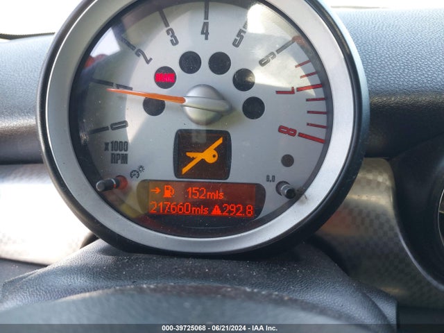 2008 MINI COOPER S WMWMF73528TT93703 Photo 6