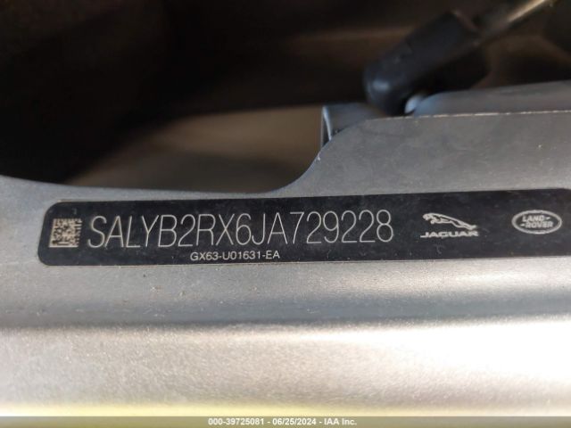 SALYB2RX6JA729228 Land Rover Range Rover Velar P250 S