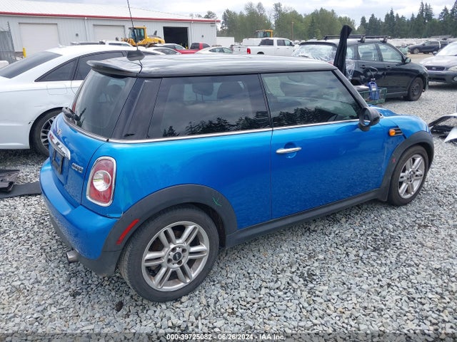 2011 MINI COOPER WMWSU3C58BT184544 Photo 3