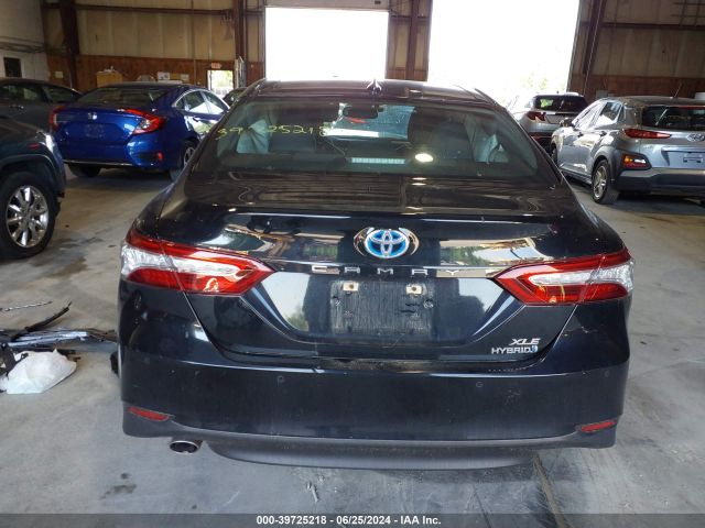4T1B21HK8JU508656 Toyota Camry Hybrid Xle