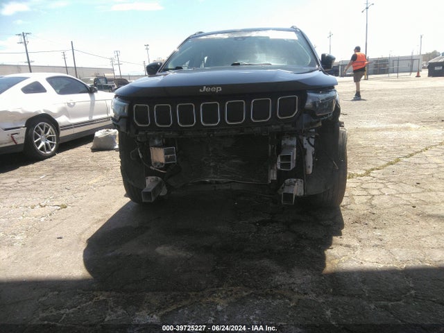 3C4NJCBB6NT182414 Jeep Compass Latitude Fwd