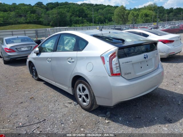 JTDKN3DU9E0375496 Toyota Prius Two