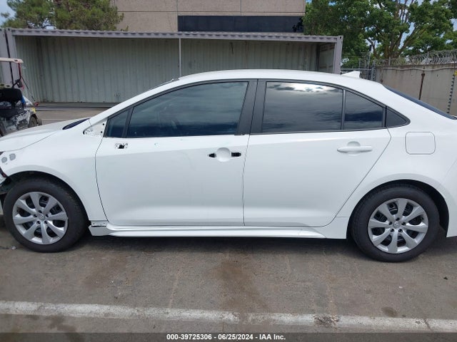 Toyota COROLLA LE 2021 5YFEPMAEXMP235973 Image 15