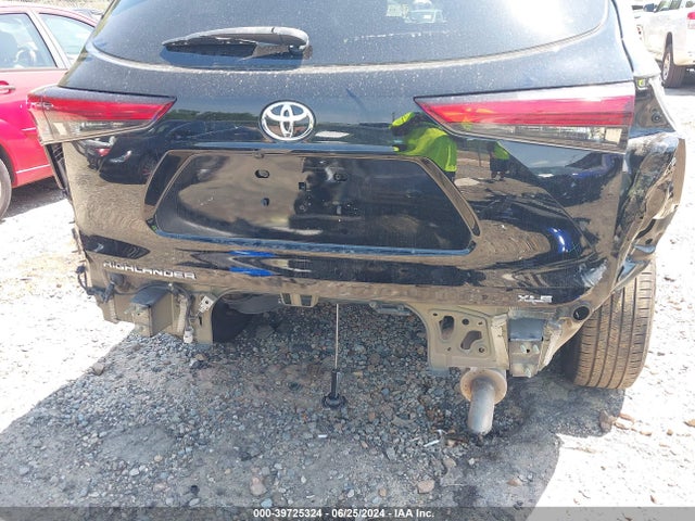 Toyota Highlander Xle 2021 5TDGZRAH4MS516152 Image 6