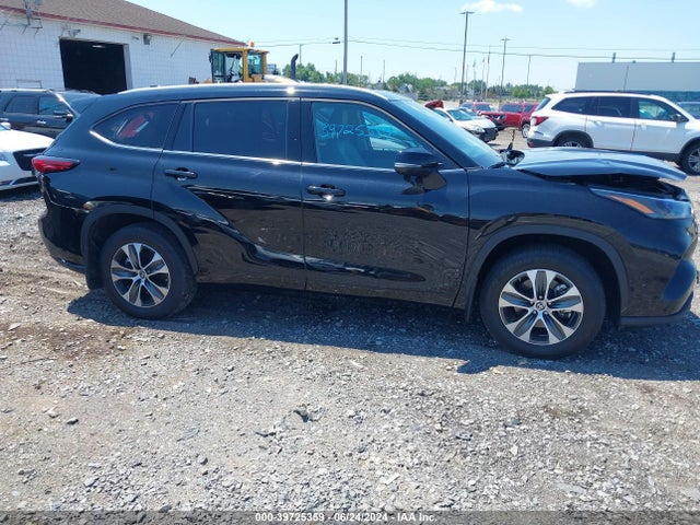 Toyota Highlander Xle 2022 5TDGZRBHXNS253276 Image 13