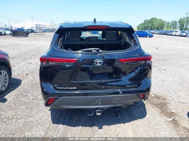 Toyota Highlander Xle 2022 5TDGZRBHXNS253276 Image 16