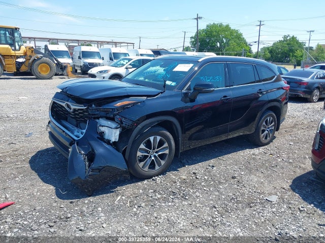 Toyota Highlander Xle 2022 5TDGZRBHXNS253276 Image 2