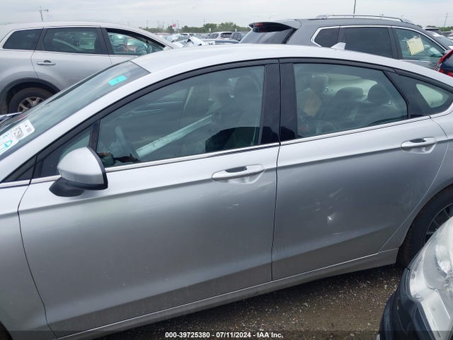 Ford Fusion Hybrid Se 2019 3FA6P0LU0KR221918 Image 14