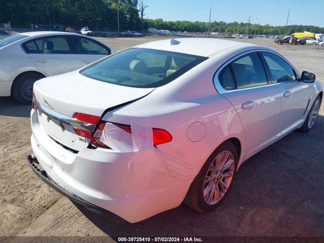 2013 JAGUAR XF SAJWA0E75D8S62800 Photo 3