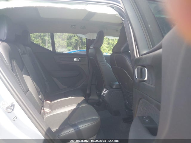 YV4L12UA4P2023074 Volvo Xc40 B5 Ultimate Bright Theme